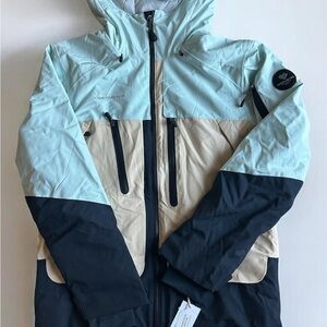 Obermeyer Light Blue and Cream Winter Jacket